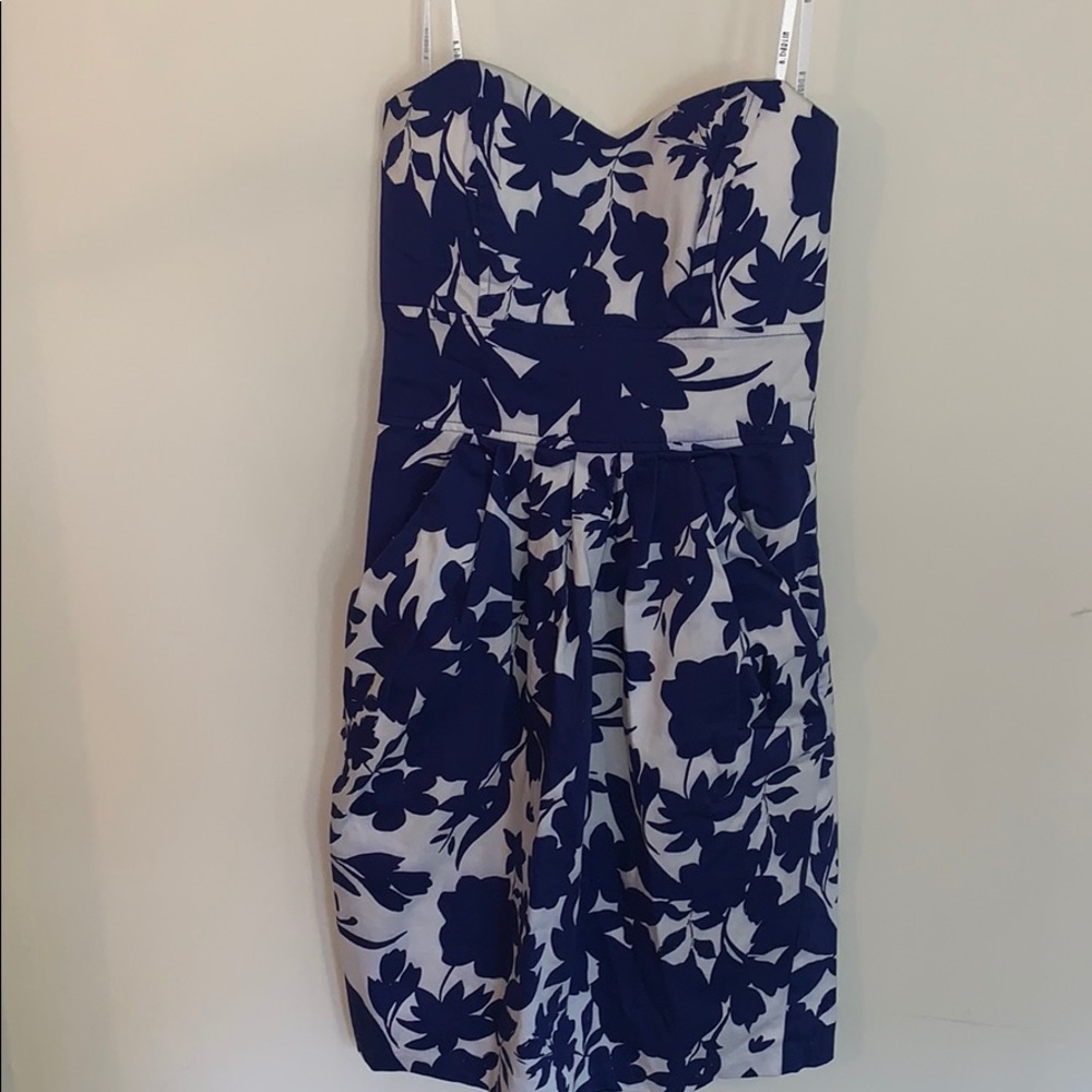 Strapless dress